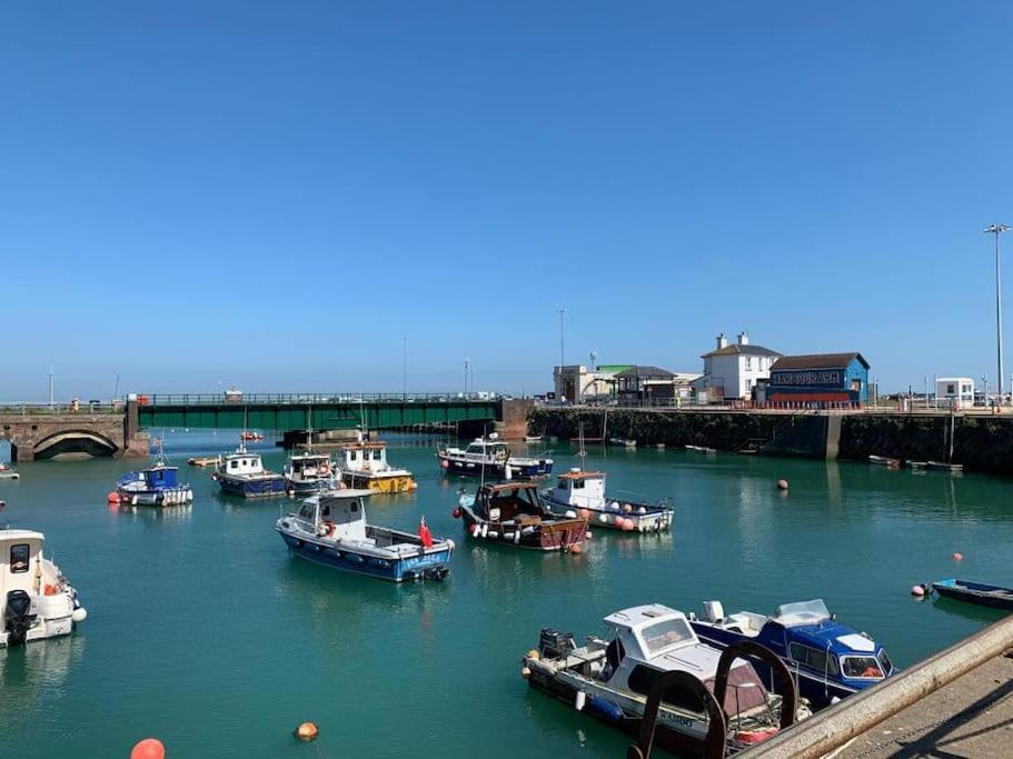 4 Bed Home 3 Mins From Harbour + Sandy Beach 福克斯通 外观 照片