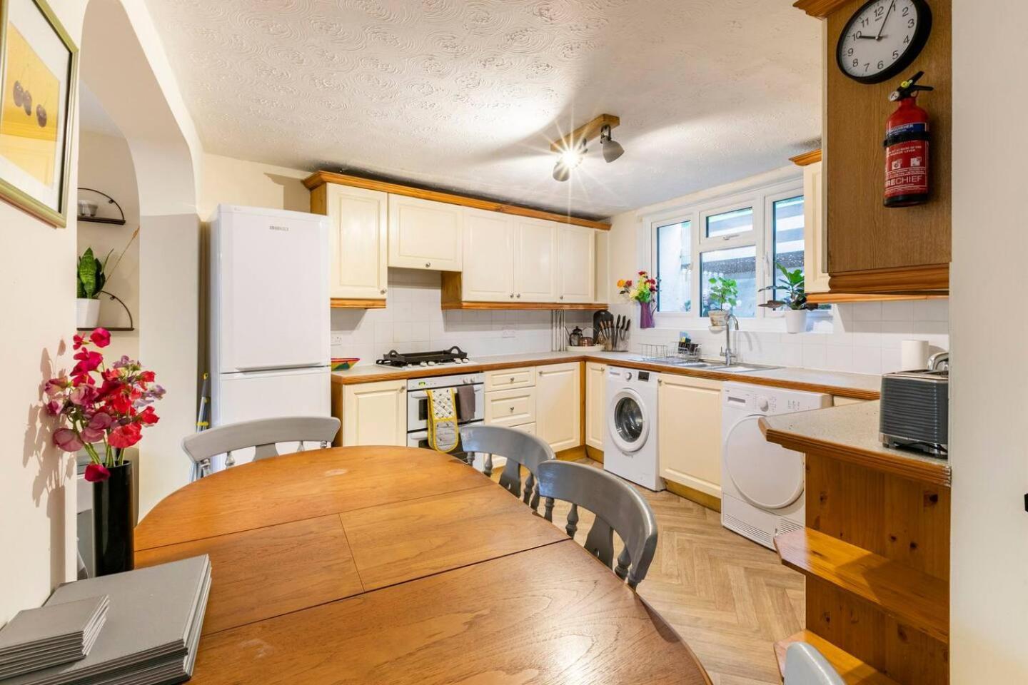 4 Bed Home 3 Mins From Harbour + Sandy Beach 福克斯通 外观 照片